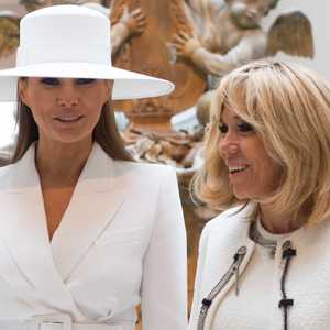 بريجيت وميلانيا أثناء زيارة الرئيس الفرنسي وزوجته لواشنطن