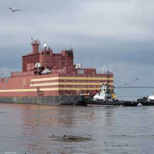 أكاديميك لومونوسوف