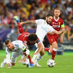 راموس وصلاح خلال لحظة الإصابة