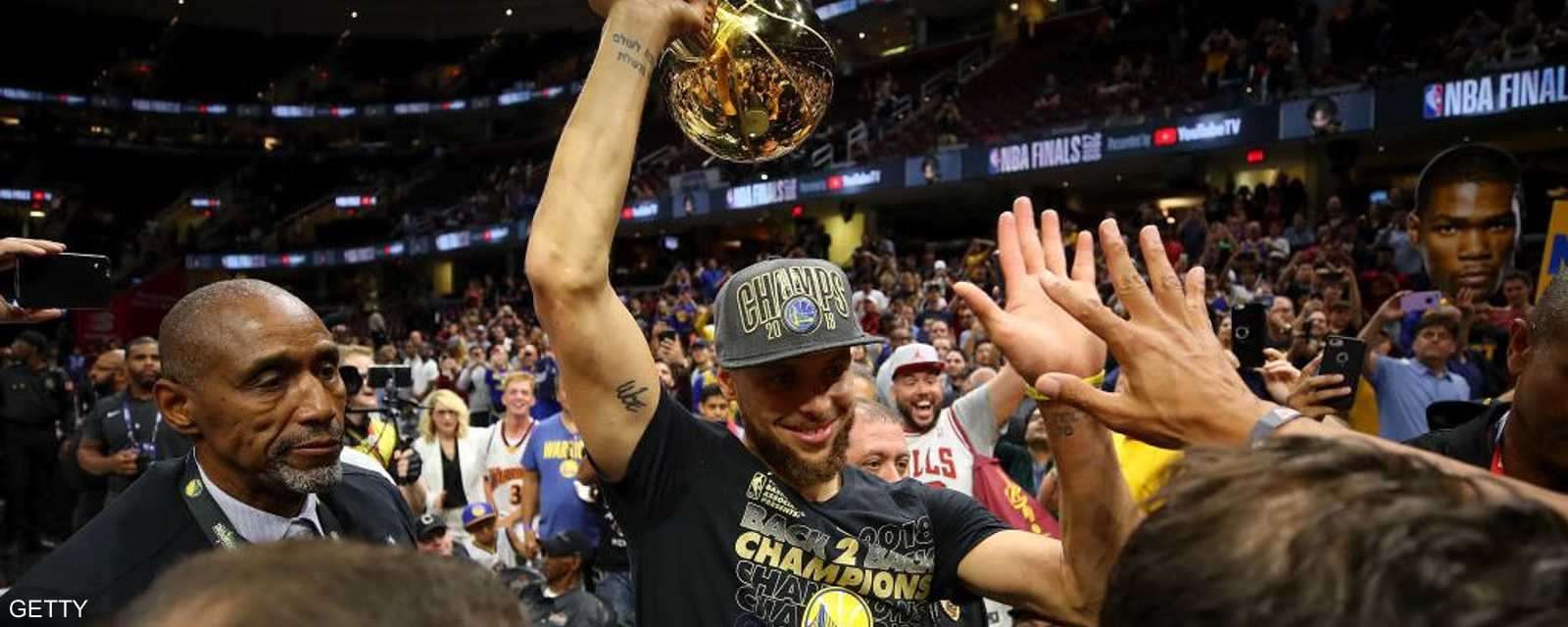 غولدن ستيت حقق بطولته السادسة بتاريخه