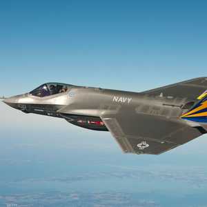 مقاتلة من طراز إف 35