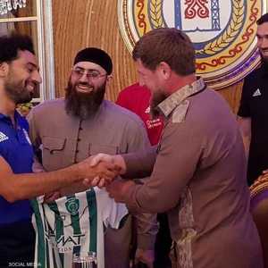 صلاح مع الرئيس الشيشاني