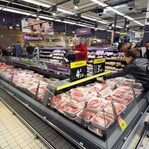 الجزارون الفرنسيون يشكون من مضايقات النباتيين