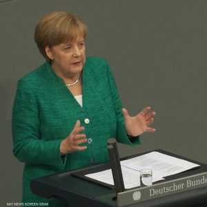 ميركل: إبرام اتفاقات مع 14 دولة بشأن المهاجرين