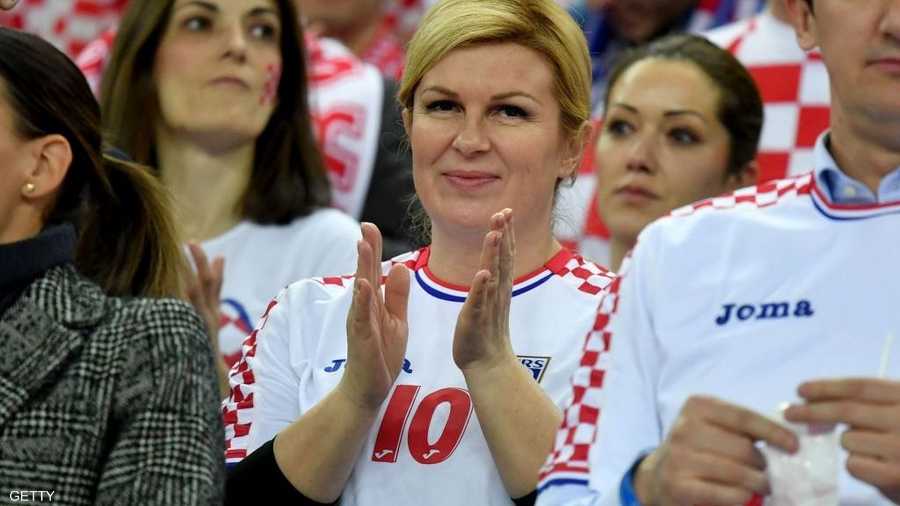 يبدو أنها معجبة كبيرة بالنجم الكرواتي لوكا مودريتش