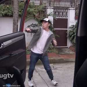 مخاطر تحدي كيكي