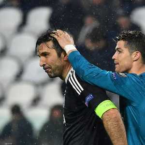 رونالدو مع بوفون