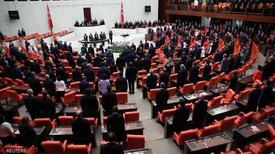 قرار تاريخي في تركيا.. عفو "مشروط" عن آلاف المسلحين الأكراد