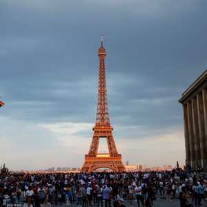 فرنسا قالت إن القرار ردا على إجراءات من الدول الثلاث