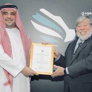 وزنياك أثناء تسلم شهادة منصبه