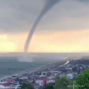 إعصار بحري في إسطنبول