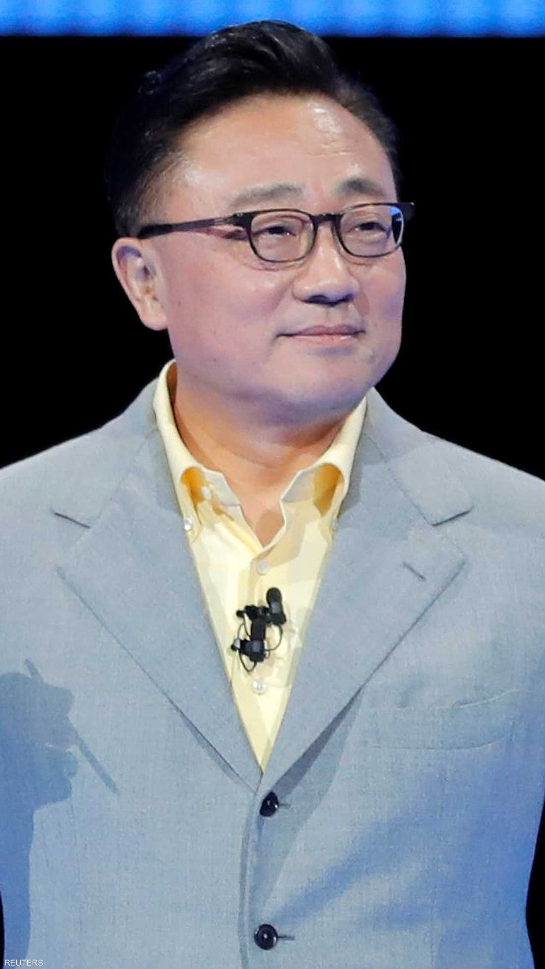 الرئيس التنفيذي لسامسونغ دي جي كو عرض غالاكسي الجديد