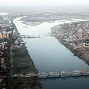 نهر النيل يعتبر شريان الحياة لمصر.