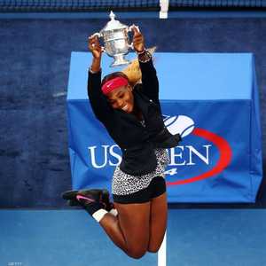 سيرينا ويليامز تحتفل بالفوز في عام 2014 في أميركا المفتوحة