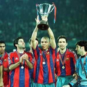 رونالدو لعب لبرشلونة وريال مدريد في إسبانيا