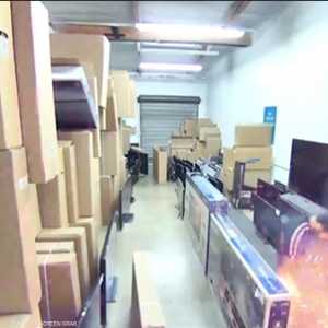 انفجار سيجارة إلكترونية داخل جيب رجل