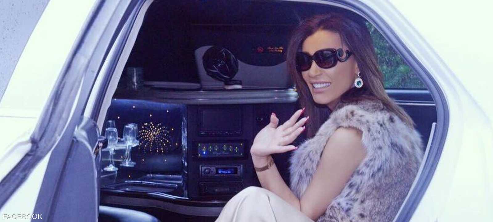 الممثلة اللبنانية نادين الراسي