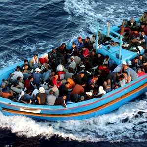 مهاجرون غير شرعيين يبحرون بقوارب مطاطية. أرشيفية