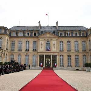 قصر الإليزيه.. لقطة من الخارح