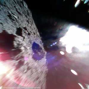 صور لكويكب "ريوغو" التقطتها روبوتات