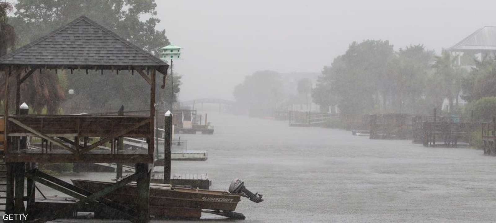 فيضانات مدمرة رافقت الإعصار فلورنس