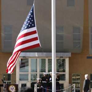 سقط الصاروخ قرب مقر السفارة الأميركية في بغداد- أرشيف