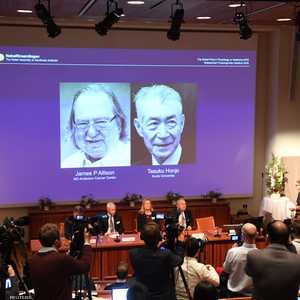 فوز جيمس أليسون وتاسوكو هونغو بجائزة نوبل للطب