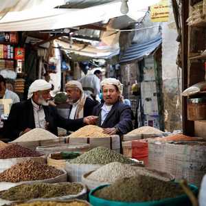 الريال اليمني سجل هبوطا حادا منذ انقلاب الحوثي