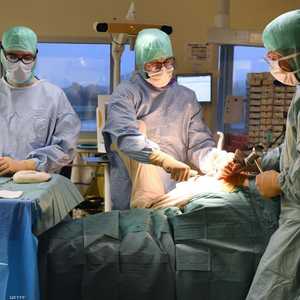 تنامي عمليات تجميل الأرداف رغم تحذيرات صحية من خطورتها