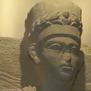 استعادة تمثال أثري نادر من تنظيم داعش