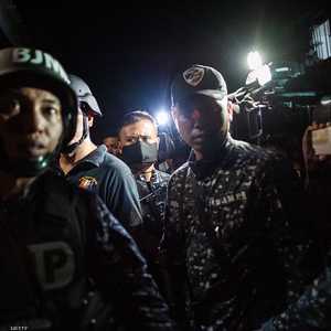 أفراد من الأمن في الفلبين خلال حملة ضد تجار المخدارات