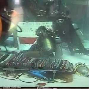 طفلة مصرية تحطم الرقم القياس لأطول غطسة تحت الماء