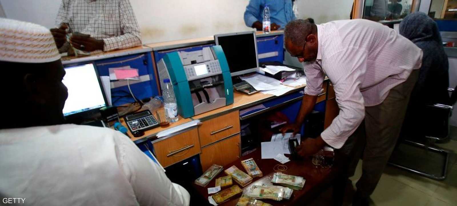 خسر الجنيه كثيرا من قيمته منذ انفصال جنوب السودان في 2011