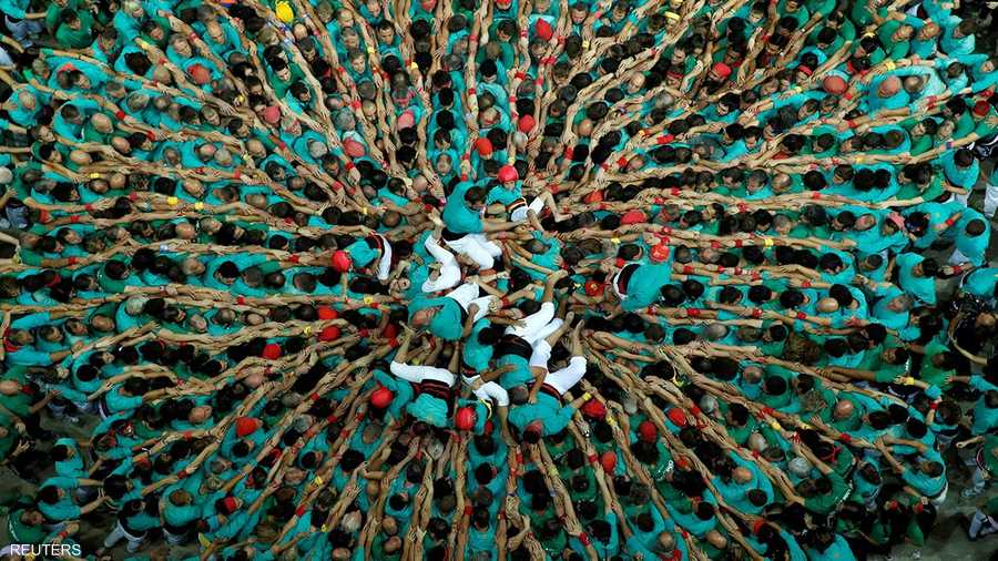 جمال ودموع.