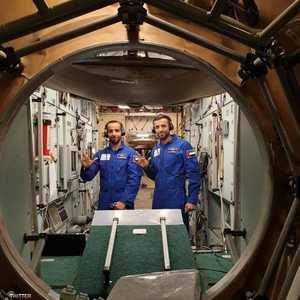 المنصوري والنيادي خلال جولة تدريب في  مركز يوري غاغارين