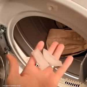 "خدعة" لكي ملابسك دون الحاجة إلى مكواة