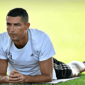 رونالدو أبدى استعداده للتحقيق في القضية من "على البعد"