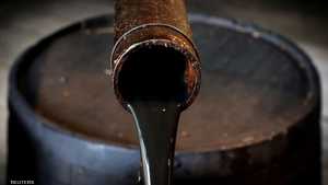 النفط يهبط بسبب تعديل الاتحاد الأوروبي للعقوبات على روسيا
