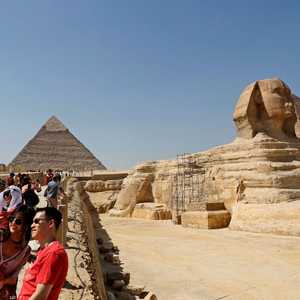 تشكل السياحة ركيزة أساسية للاقتصاد المصري