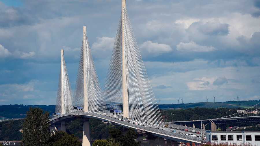 جسر كوين فيري في أسكوتلندا