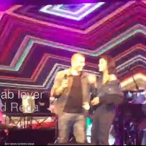 قبلة عمرو دياب لدينا الشربيني