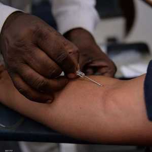 يمكن شراء الدم من شاب أو الحصول عليها بواسطة التبرع