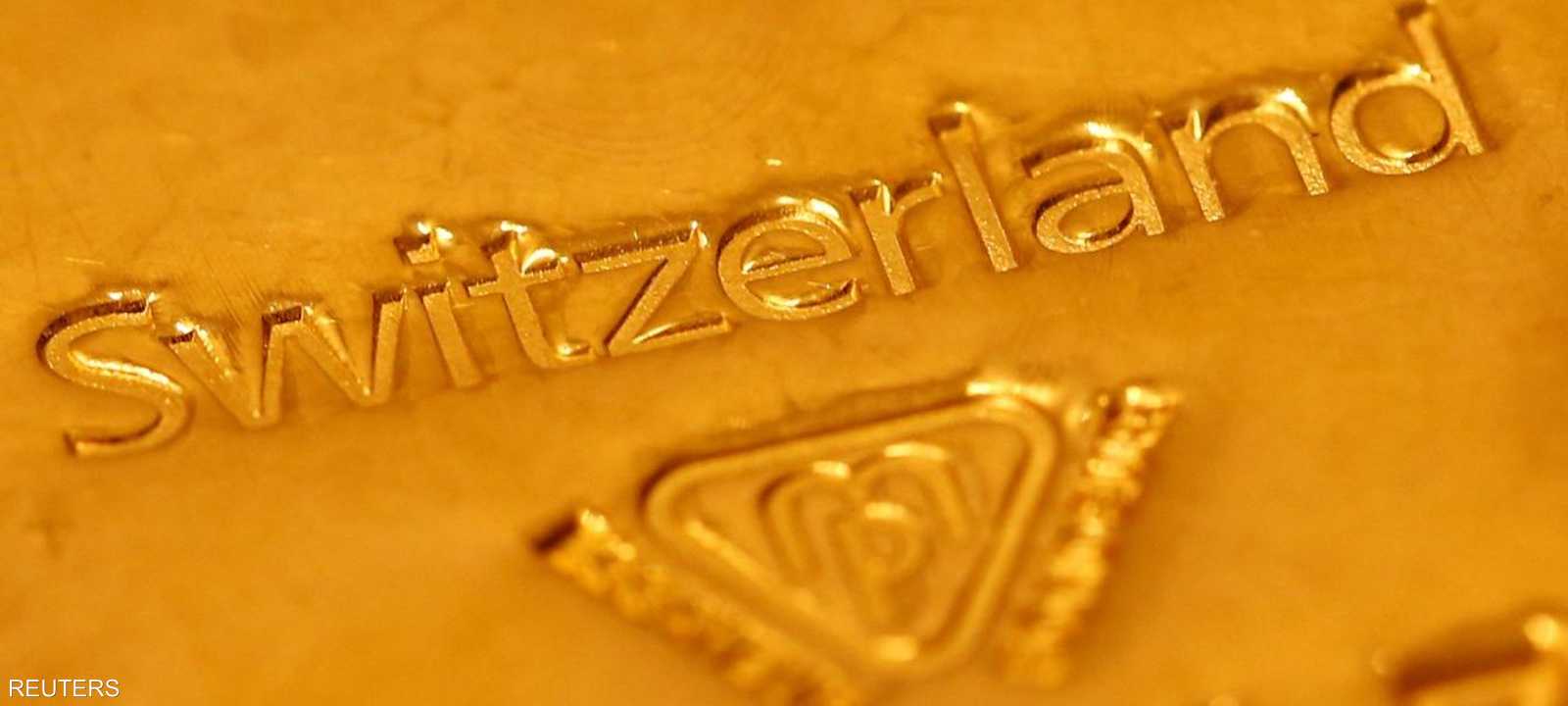 تصريحات الفيدرالي الأميركي هبطت بالدولار وصعدت بالذهب