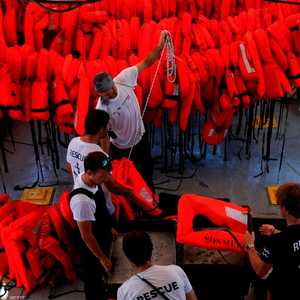 أرشيفية لأحد فرق الإنقاذ في المتوسط