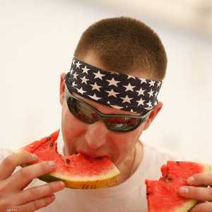 الفاكهة الغنية بالألياف مثالثة من أجل وزن رشيق.