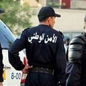 عناصر من الشرطة الجزائرية