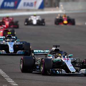 نجم هاميلتون يسطع في سماء أبوظبي