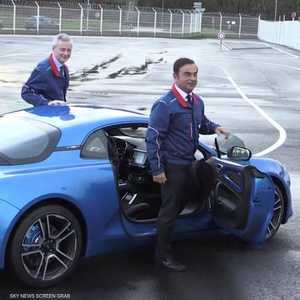 المدعون العامون وجهوا لغصن تهمة التصريح عن راتب أقل.