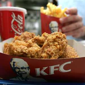 مطعم شهير بتقديم الدجاج المقلي