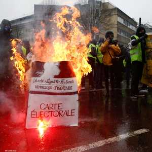 مصدر بالشرطة قال إن عدد المتظاهرين أقل مقارنة بالسبت الماضي